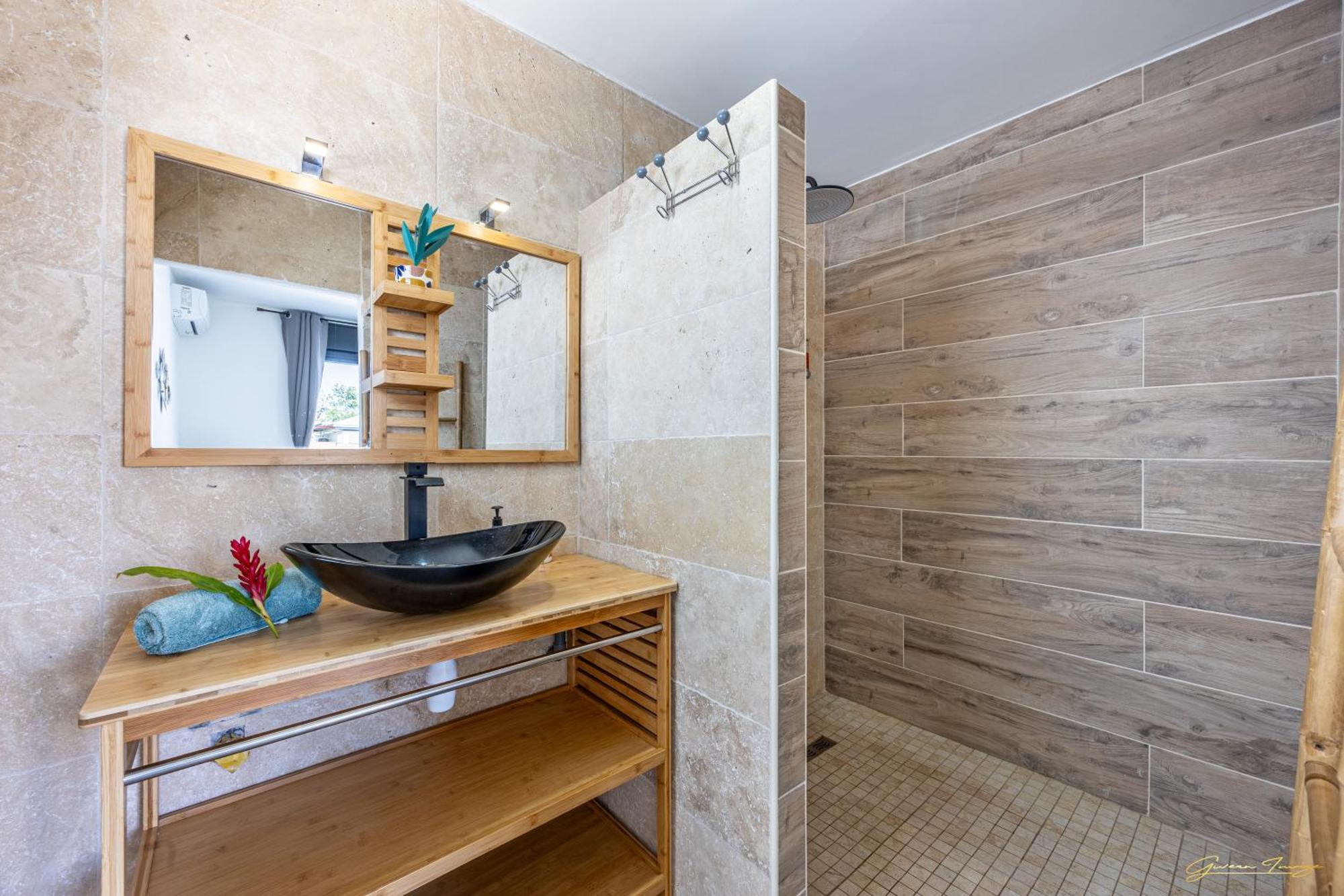 Villa Du Beau Vallon 2 Jacuzzi Privatif Et Piscine Chauffee Partagee Saint-Benoît Екстериор снимка